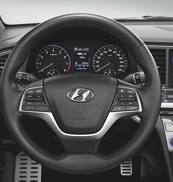 Hyundai Elentra 2016 man-hinh